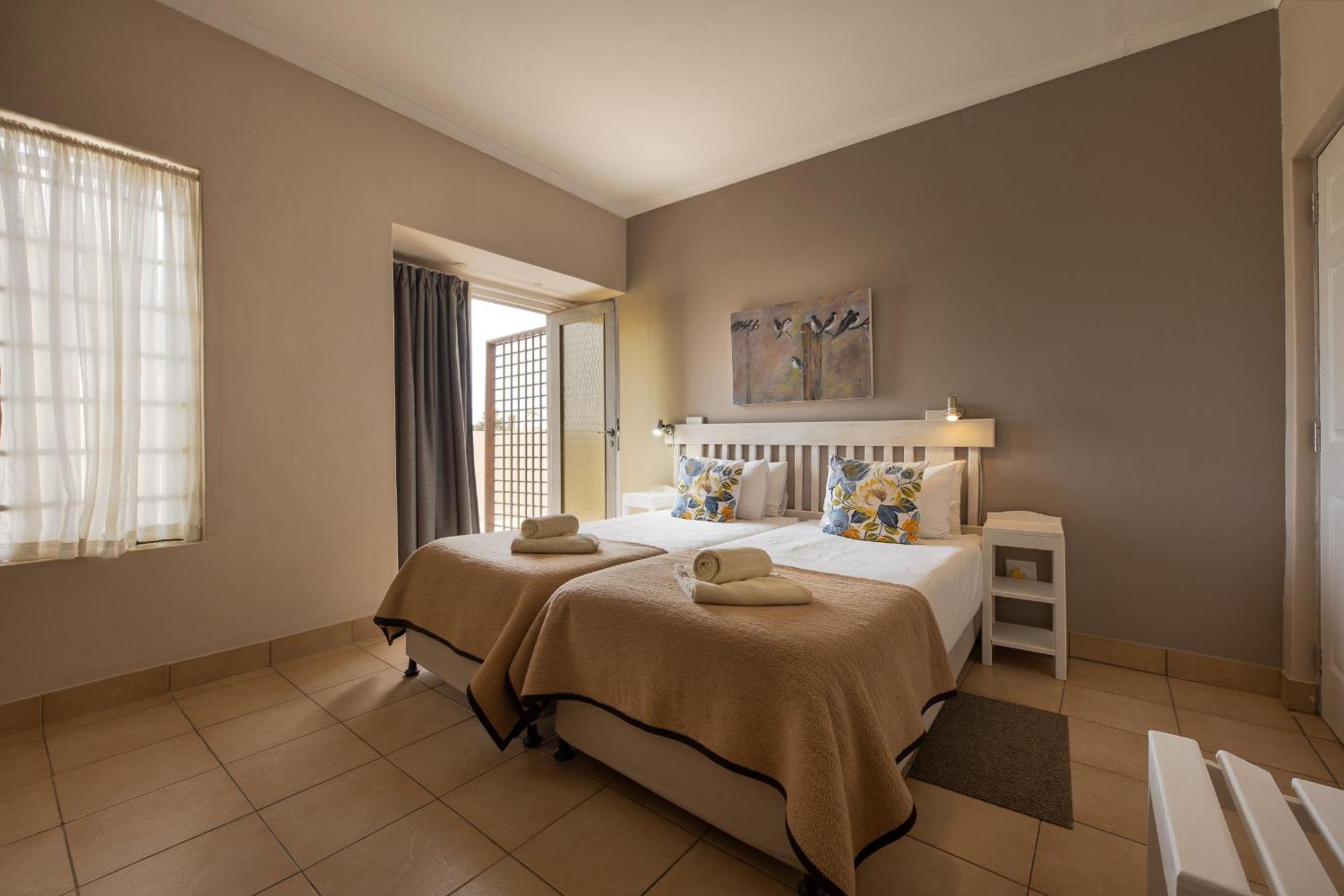 Guesthouse Fischreiher B&B ซวาคอปมุนด์ ภายนอก รูปภาพ