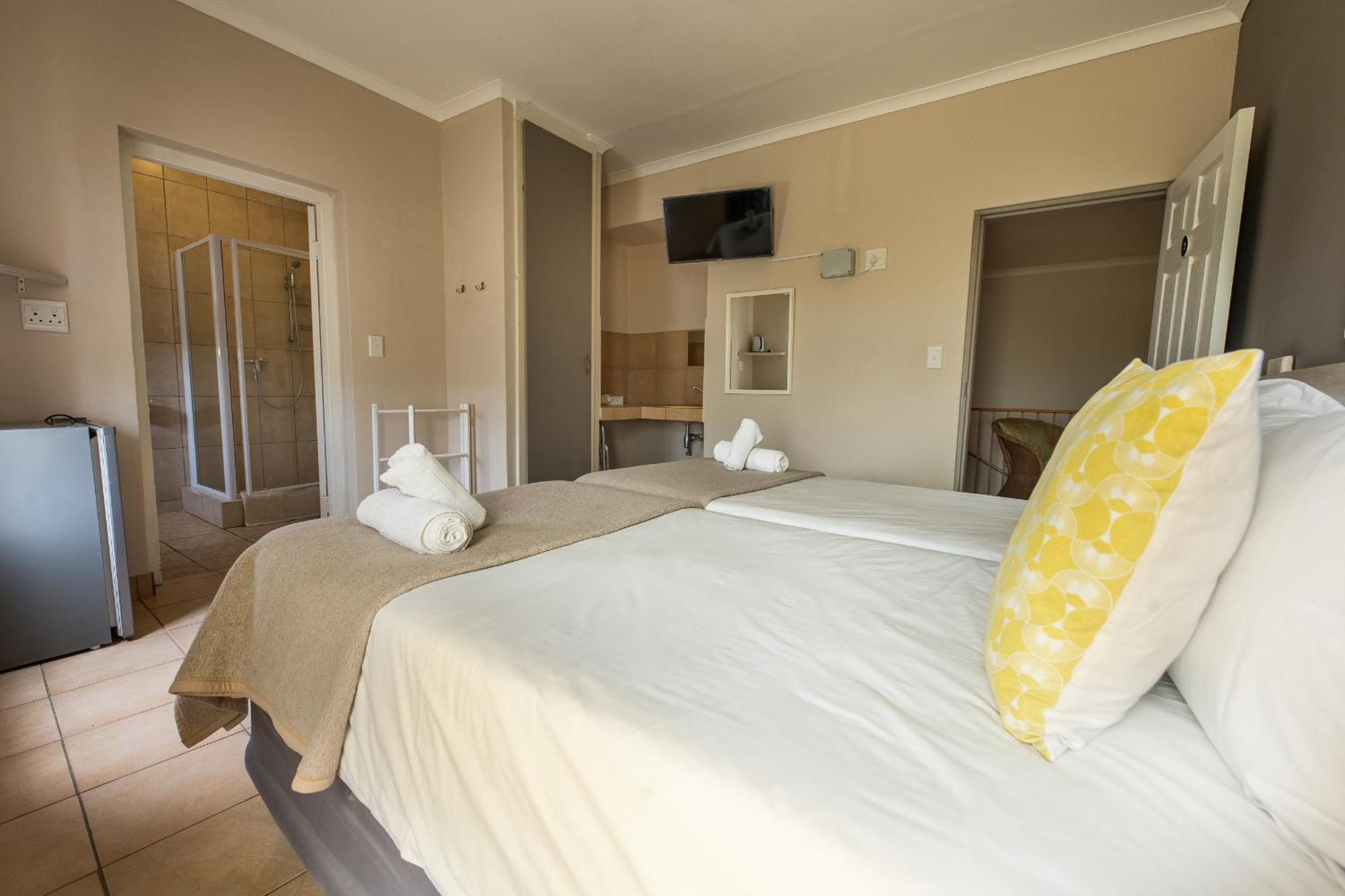 Guesthouse Fischreiher B&B ซวาคอปมุนด์ ภายนอก รูปภาพ